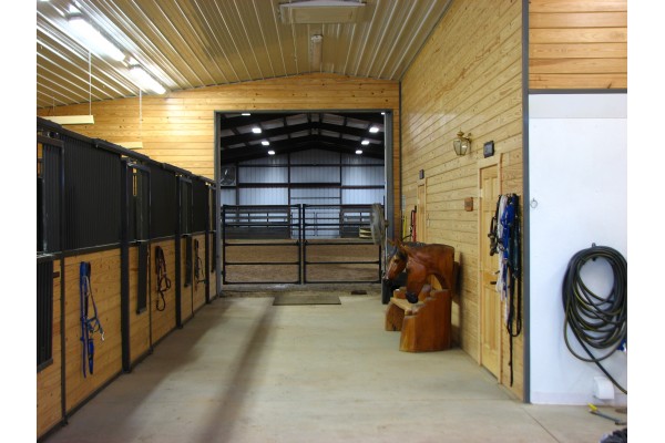 Horse Barns 17
